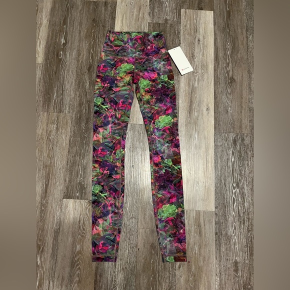 Lululemon pants - Picture 1 of 4